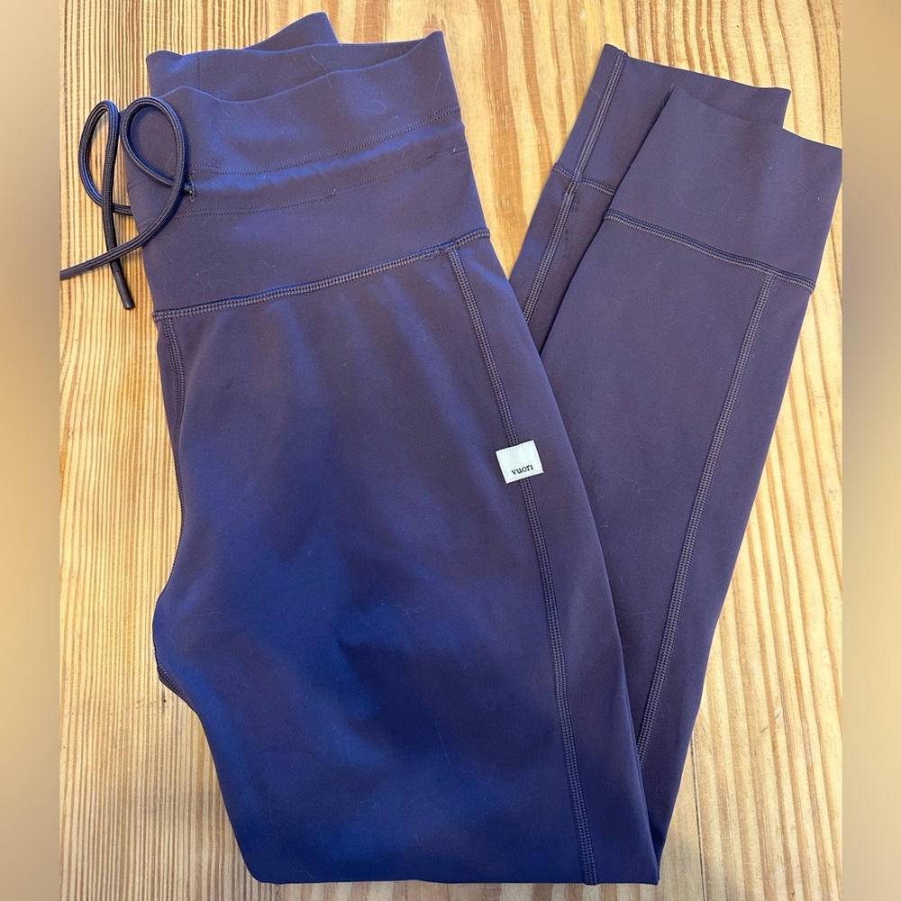 Vuori High-Waisted Leggings - Purple